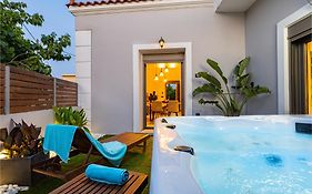Casa Dionysia - New Lux 2Br With Jacuzzi Near Maleme Beach